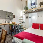 Santa Joana Panteao Apartment
